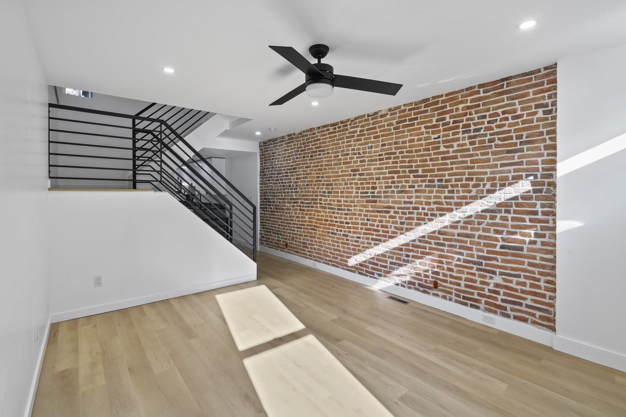 105 S Poppleton St - Photo 3 of 39