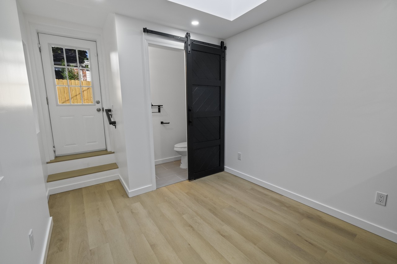 105 S Poppleton St - Photo 7 of 39