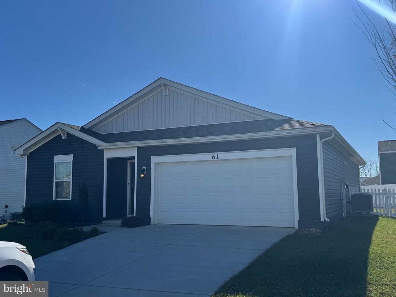 61 Bar Harbor Ter - Photo 2 of 30