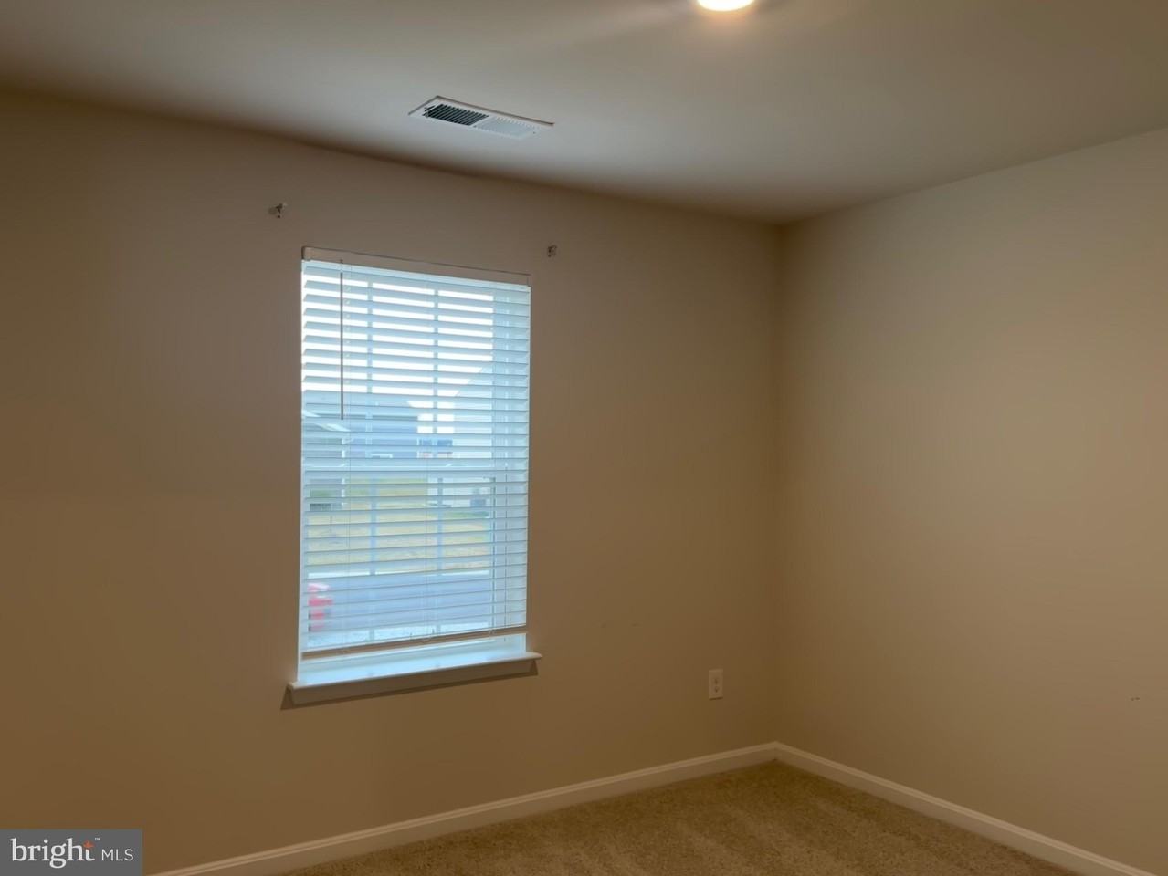 61 Bar Harbor Ter - Photo 7 of 30