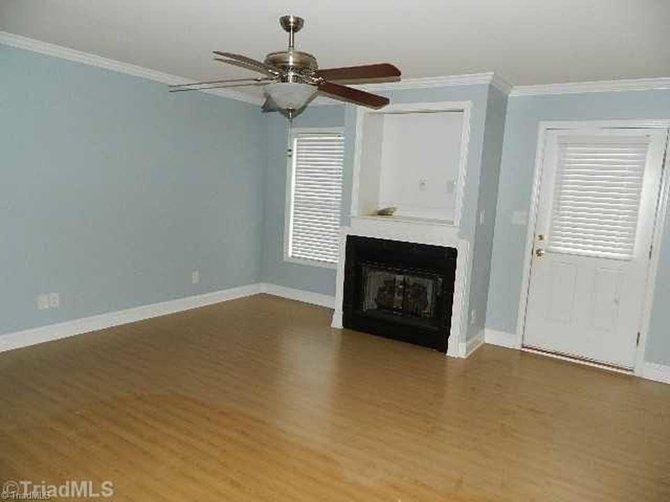 203 Brighton Village Ln - Photo 3 of 6