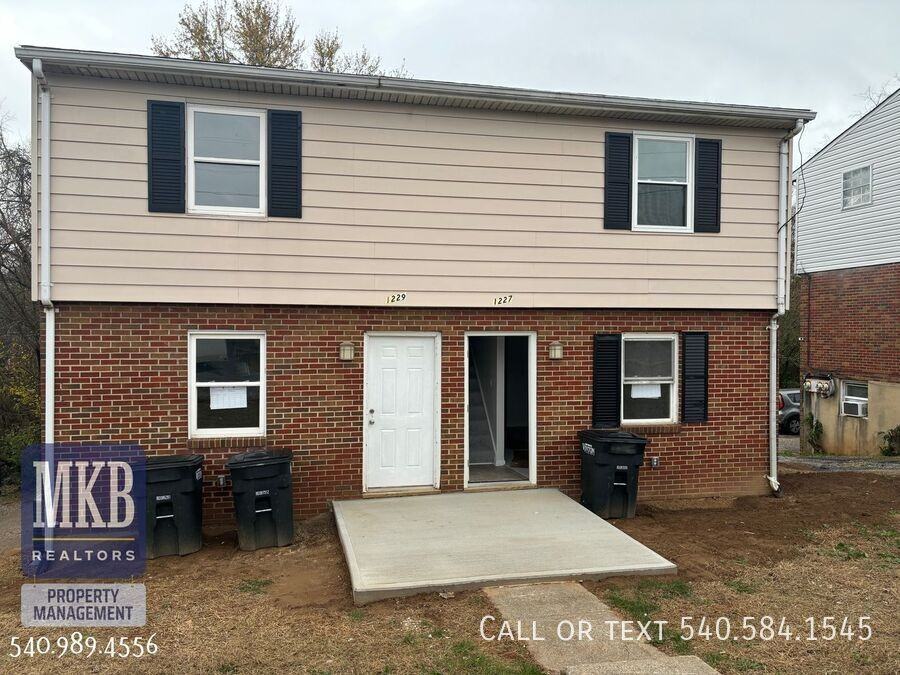 1227 Ruddell Rd - Photo 2 of 18