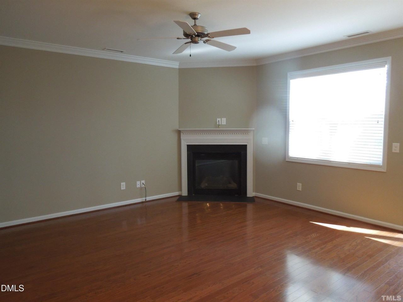 4622 Altha St - Photo 2 of 8