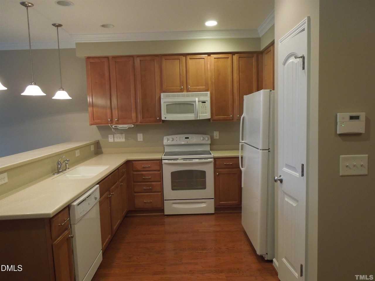 4622 Altha St - Photo 5 of 8