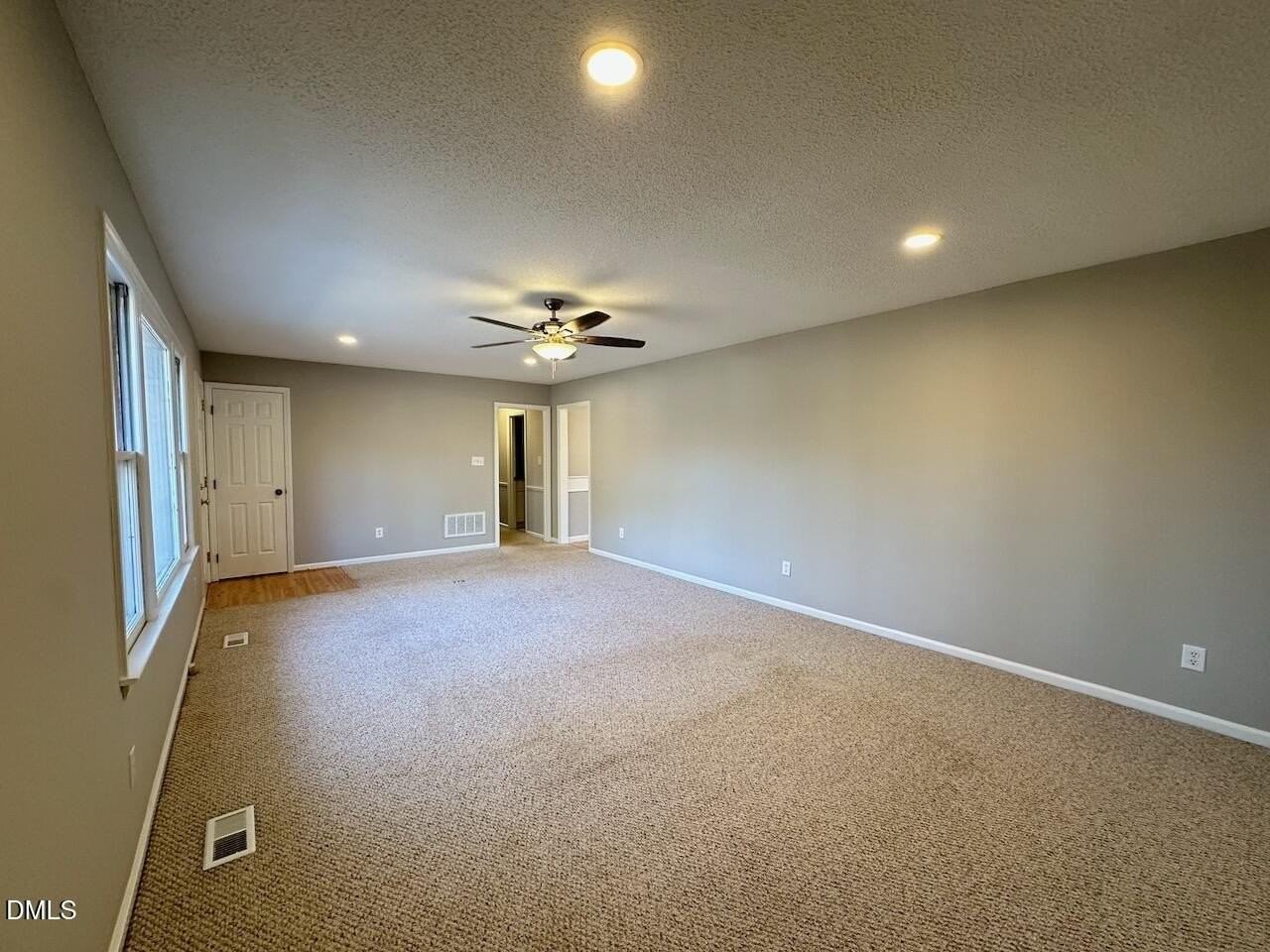 103 Baldwin Cir - Photo 4 of 25