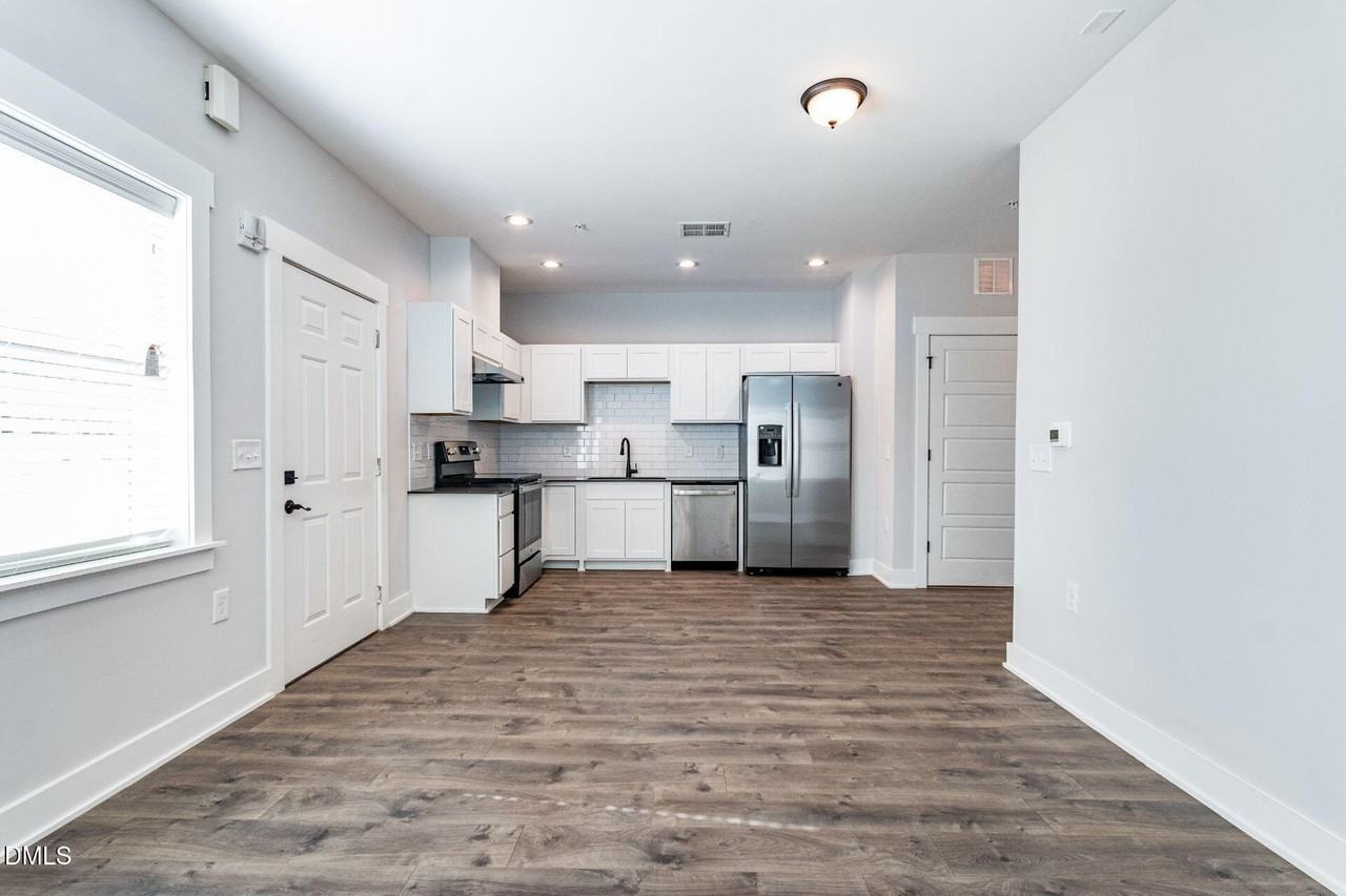 639 N Oneil St Apt 102 #102 - Photo 3 of 8