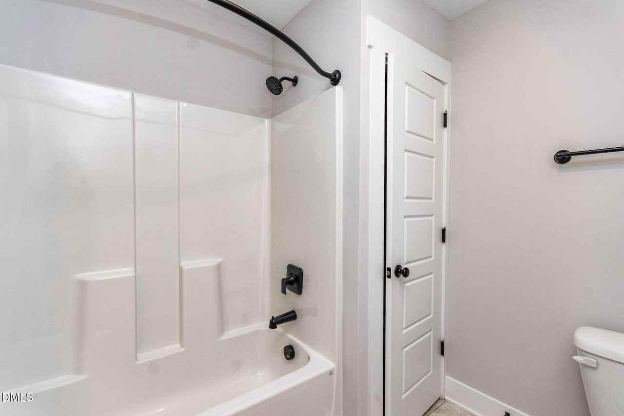 639 N Oneil St Apt 102 #102 - Photo 6 of 8