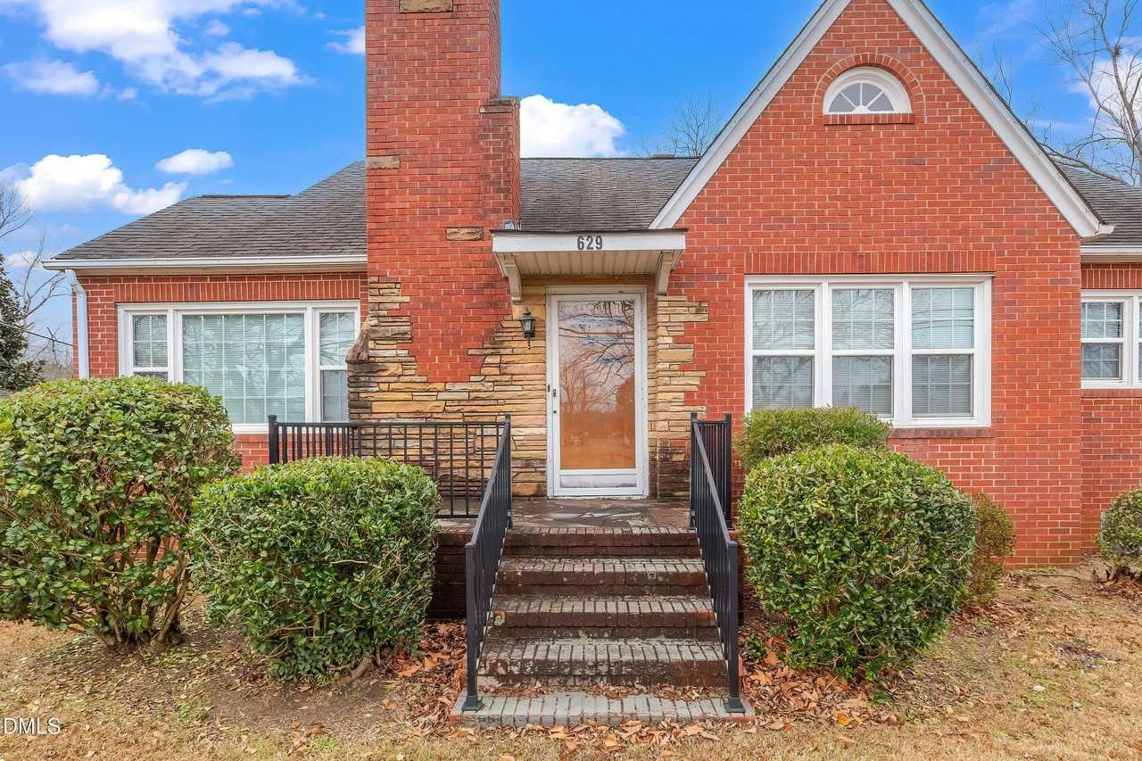 629 E Main St - Photo 3 of 39