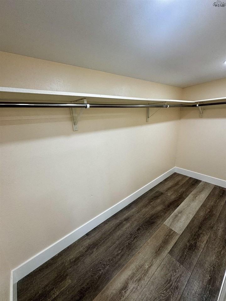 605 E Alameda St - Photo 7 of 18