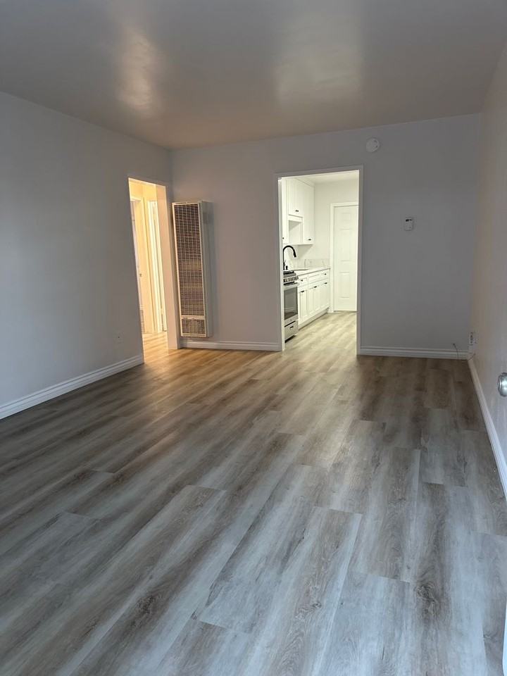 4061 Ohio St - Photo 6 of 34