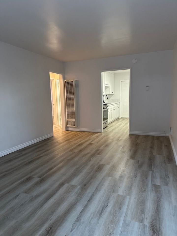 4061 Ohio St - Photo 7 of 34