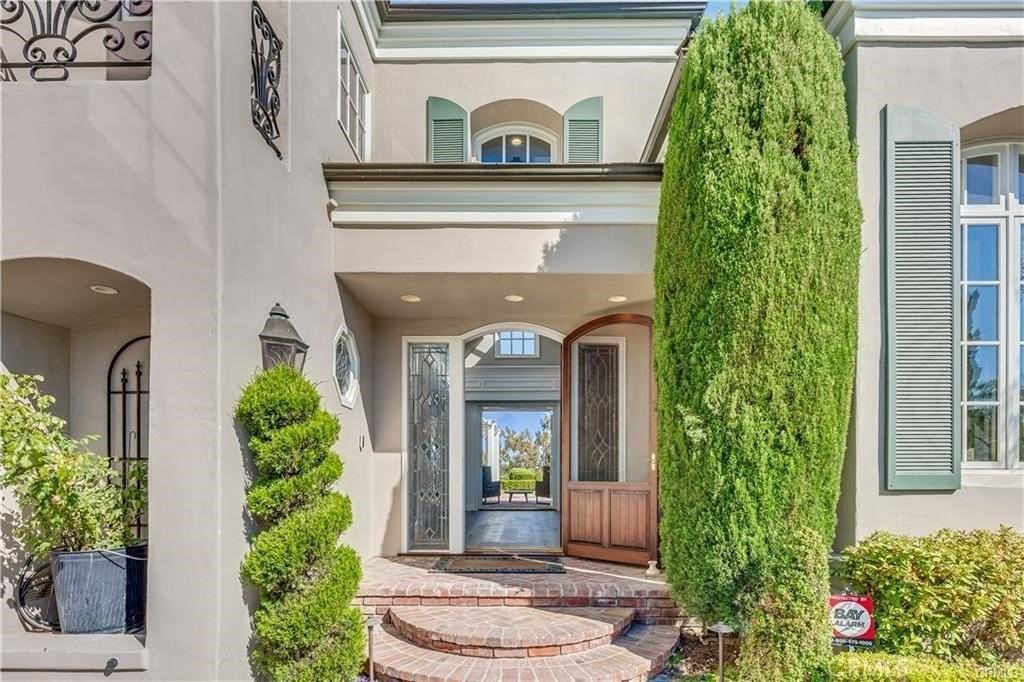 8 Sunpeak - Photo 3 of 50