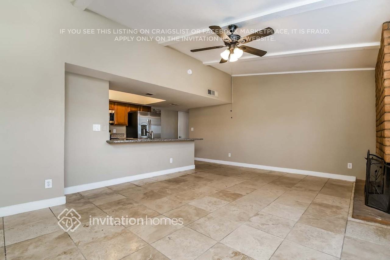 4134 N 86th Ave - Photo 7 of 17