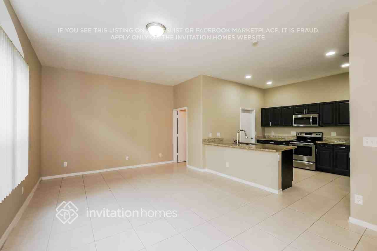7765 Nw 19th Ct - Photo 6 of 18