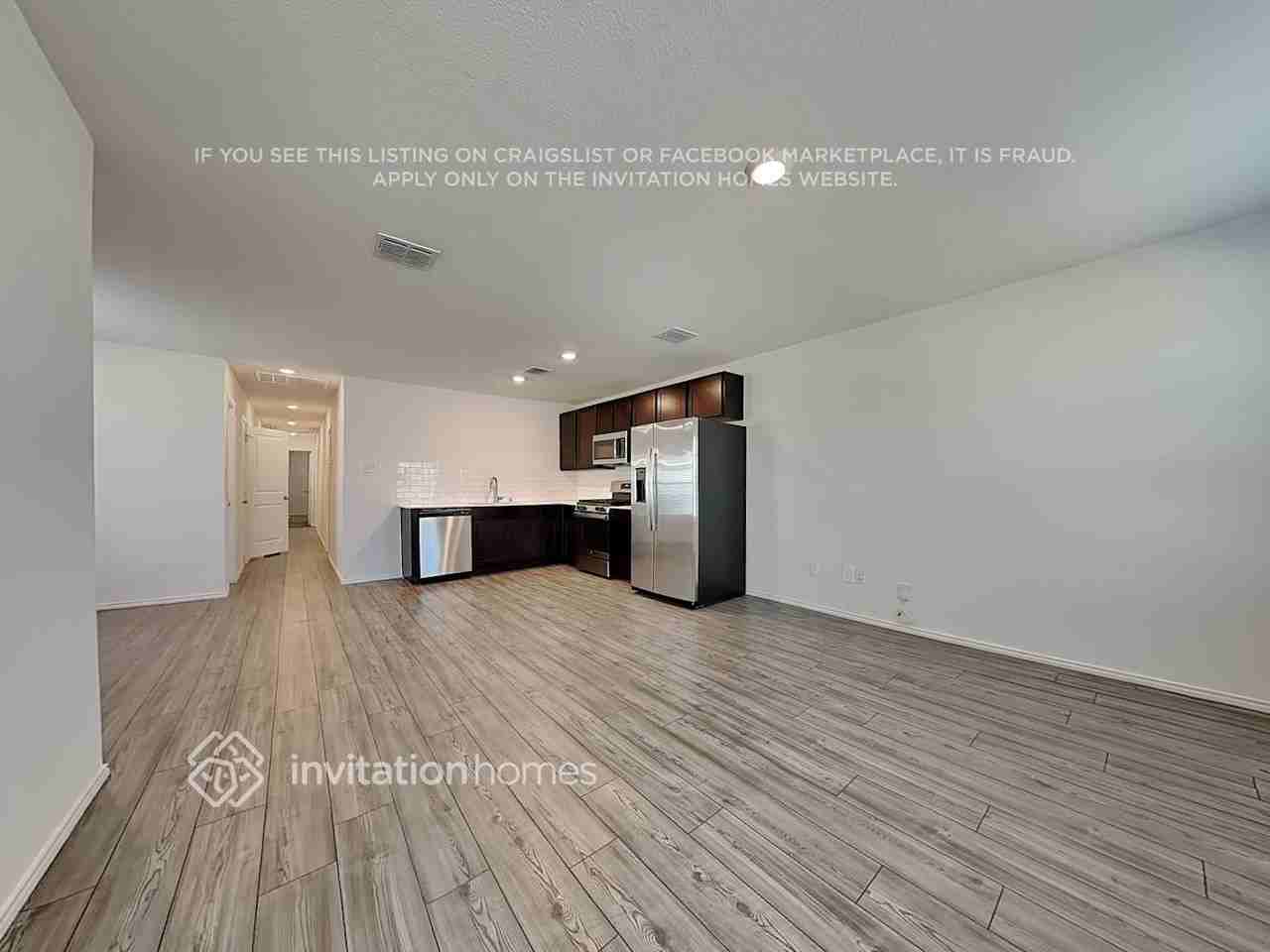 3044 Wallace Wells Ct - Photo 3 of 22