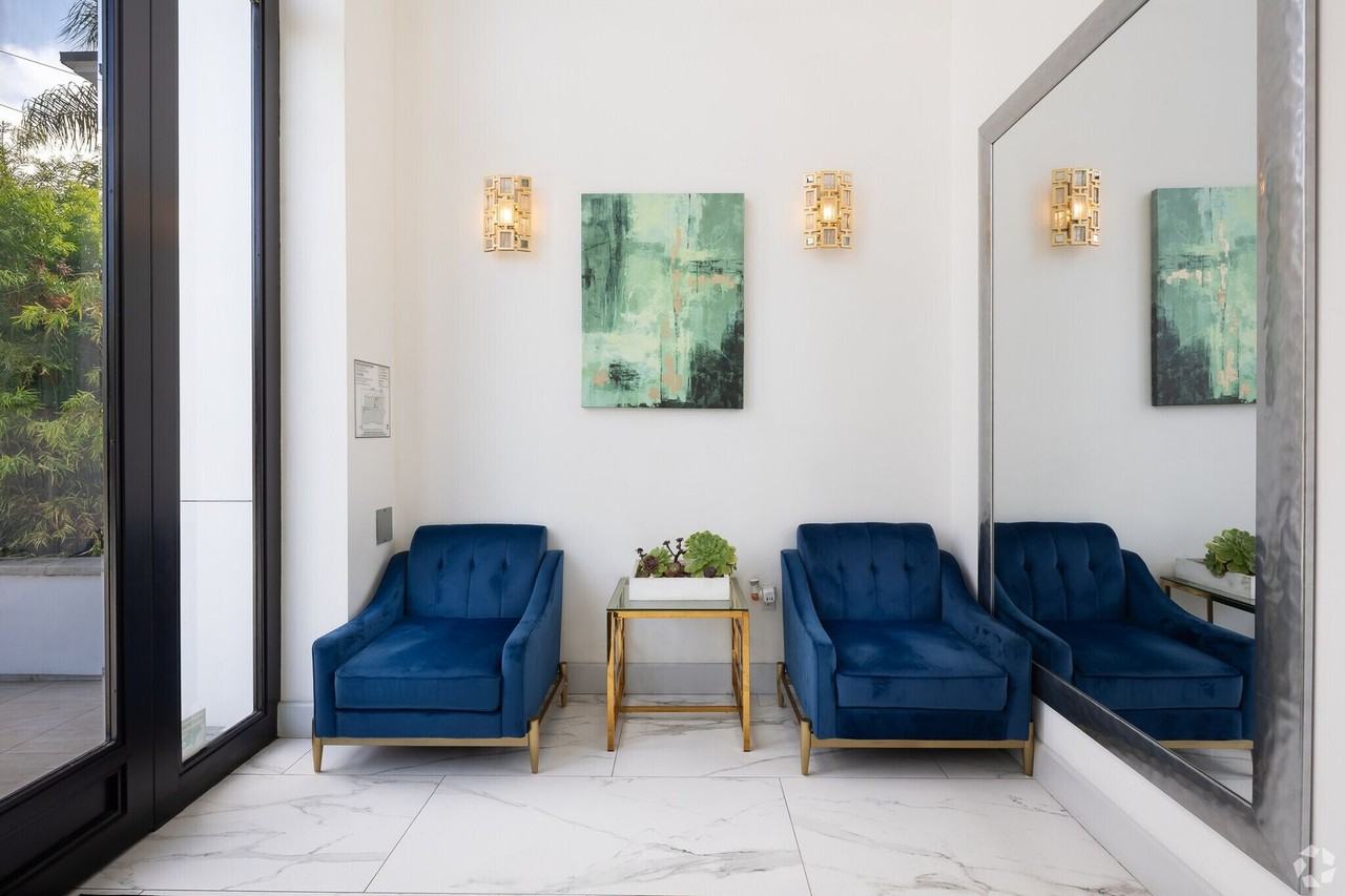 Regency Holt Apartments - Photo 4 of 50