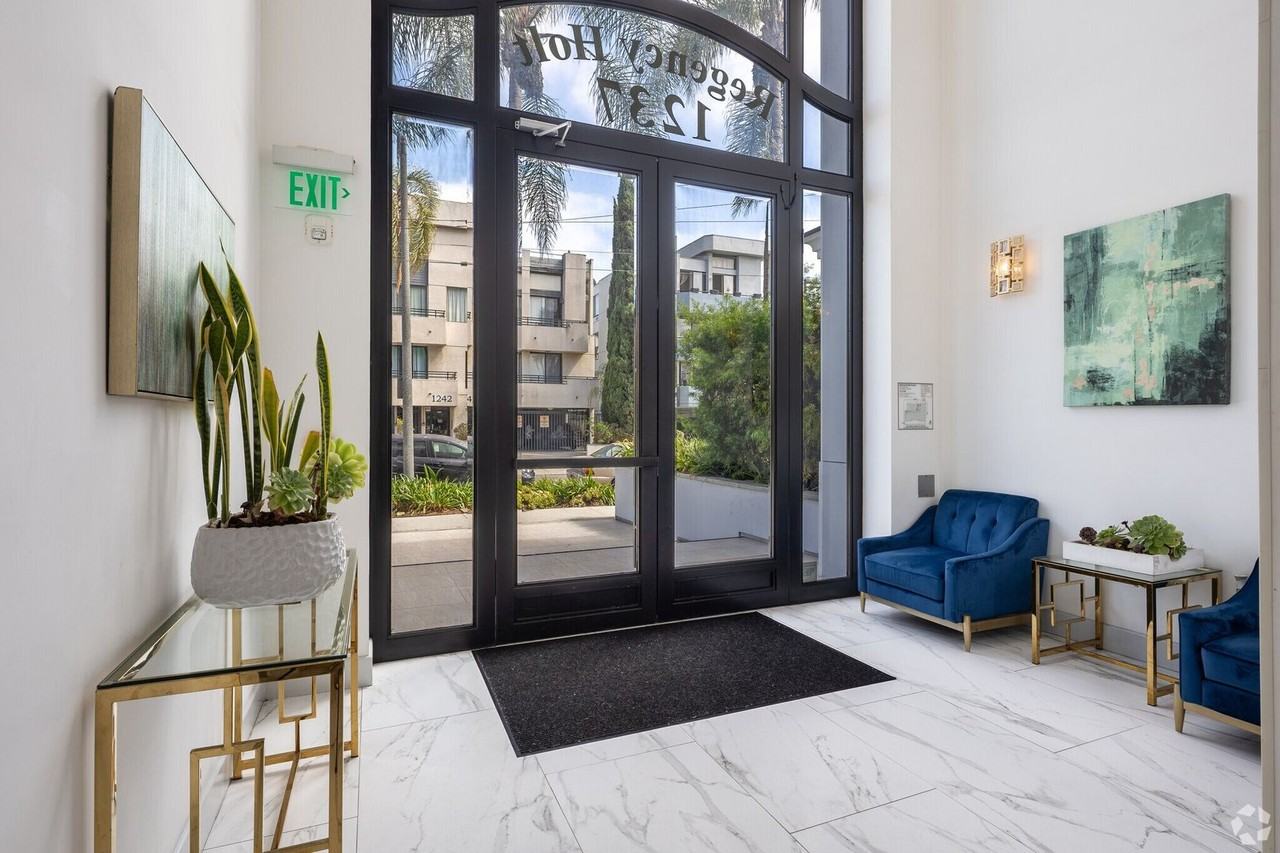Regency Holt Apartments - Photo 5 of 50