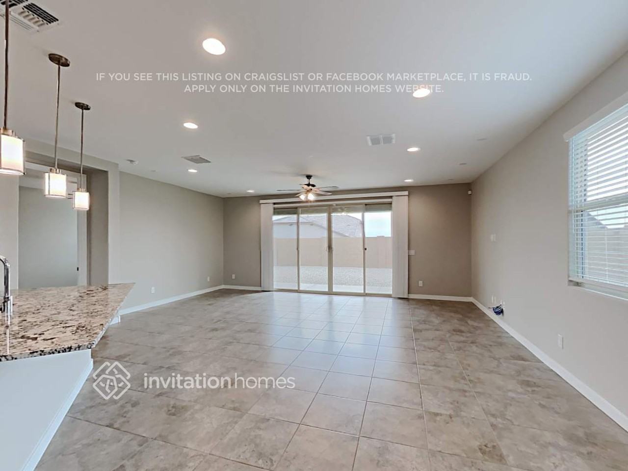 18841 W Canterbury Dr - Photo 3 of 18