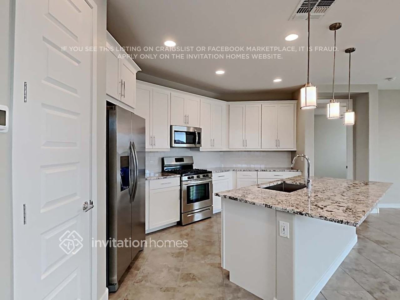 18841 W Canterbury Dr - Photo 4 of 18