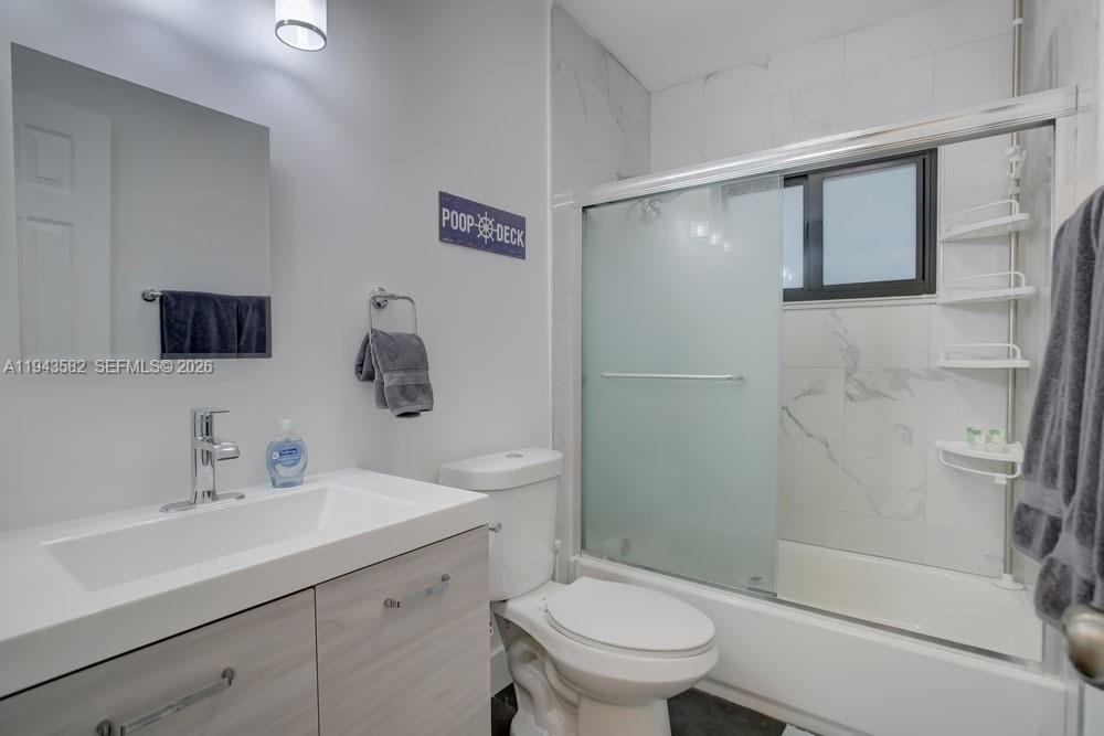 1700 Sw 20th St #1 - Photo 7 of 8