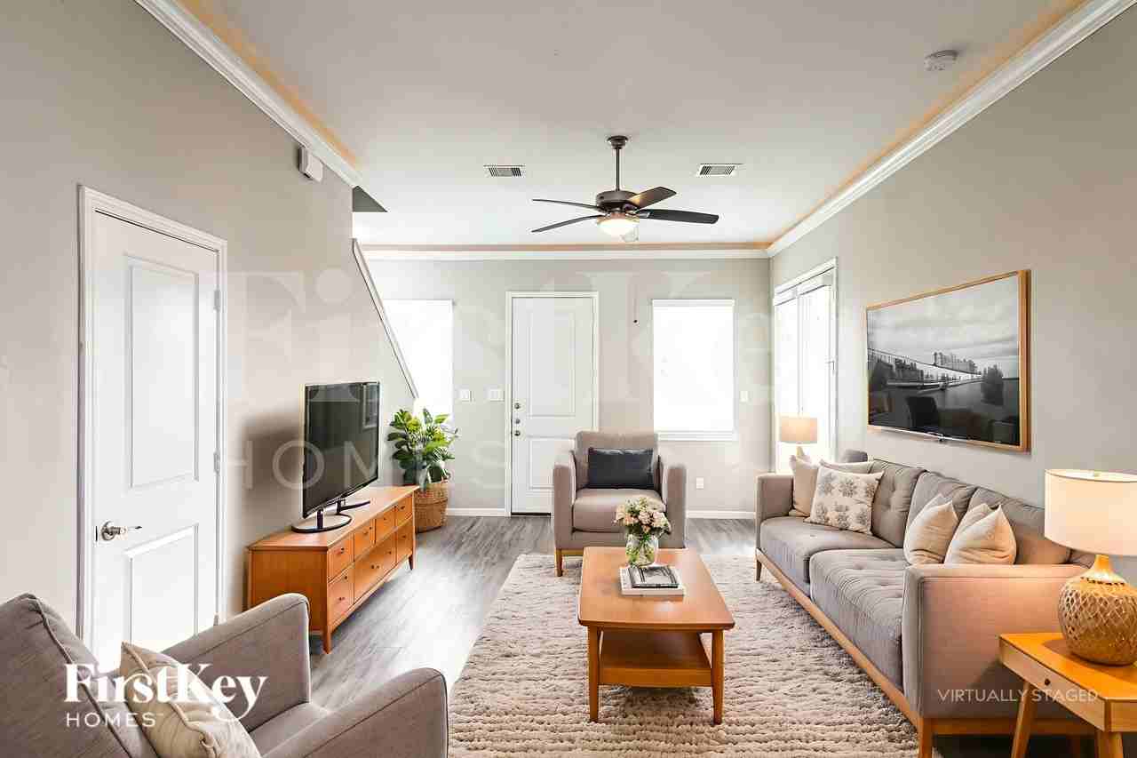 6434 Upper Leaf Ct - Photo 5 of 19