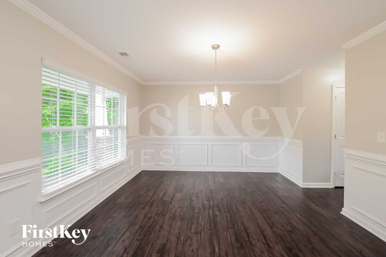 1684 Castle Peak Dr - Photo 5 of 15