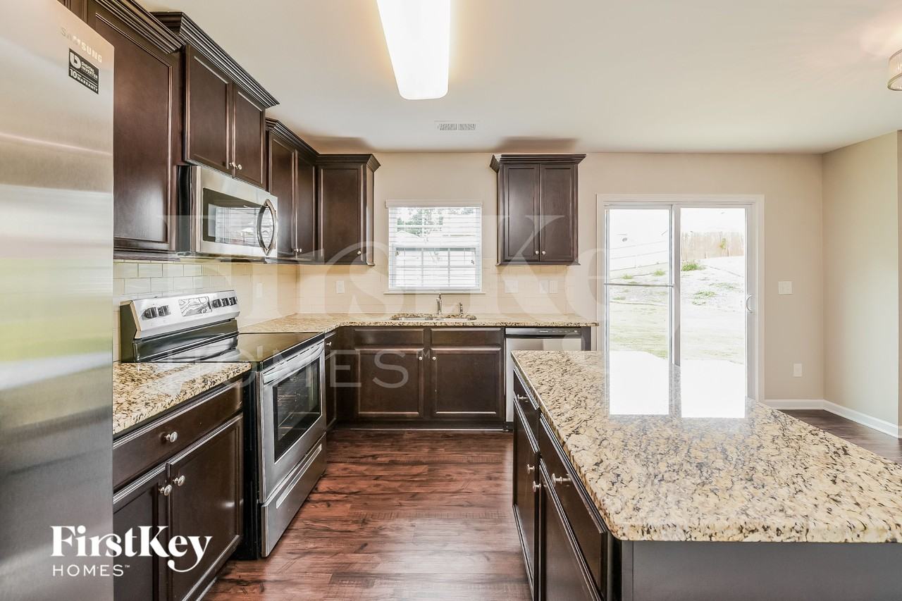 1684 Castle Peak Dr - Photo 6 of 15