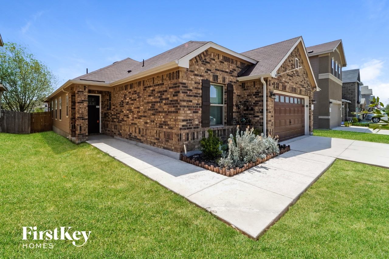 3931 Gentle Mdw - Photo 2 of 15