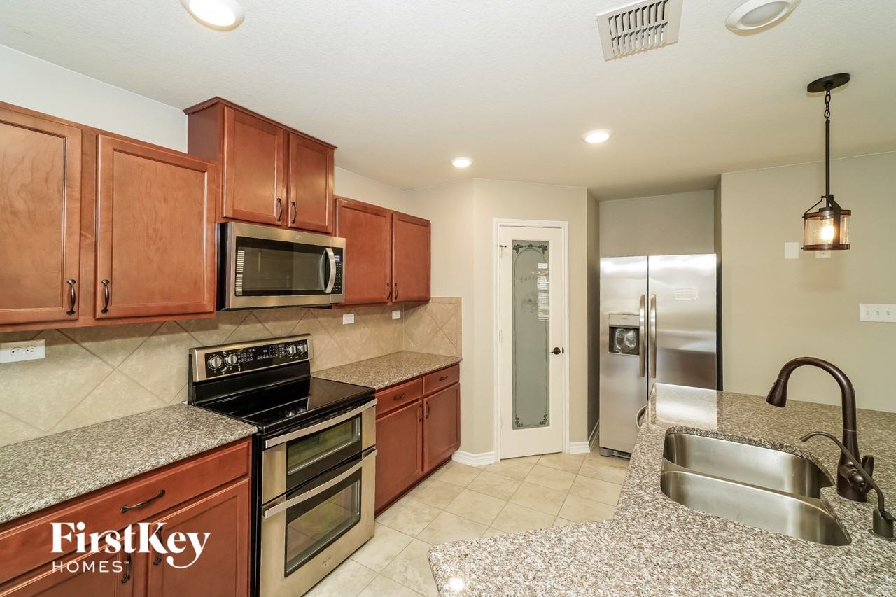 3931 Gentle Mdw - Photo 7 of 15