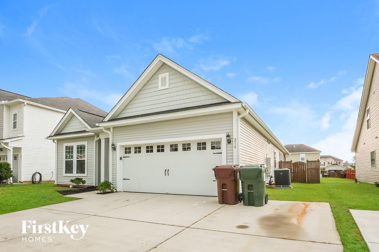 215 Topsaw Ln - Photo 2 of 15