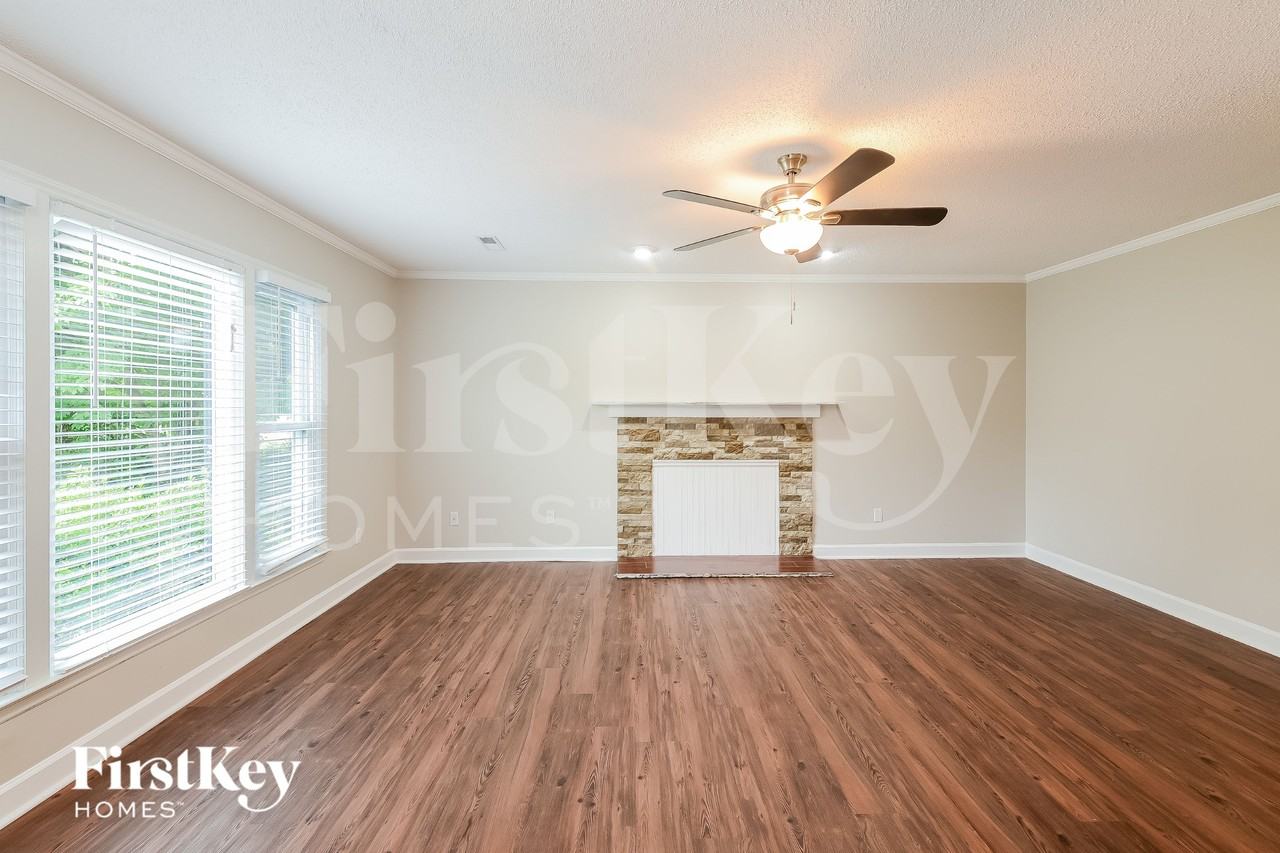 5736 Spice Meadow Ln - Photo 5 of 18