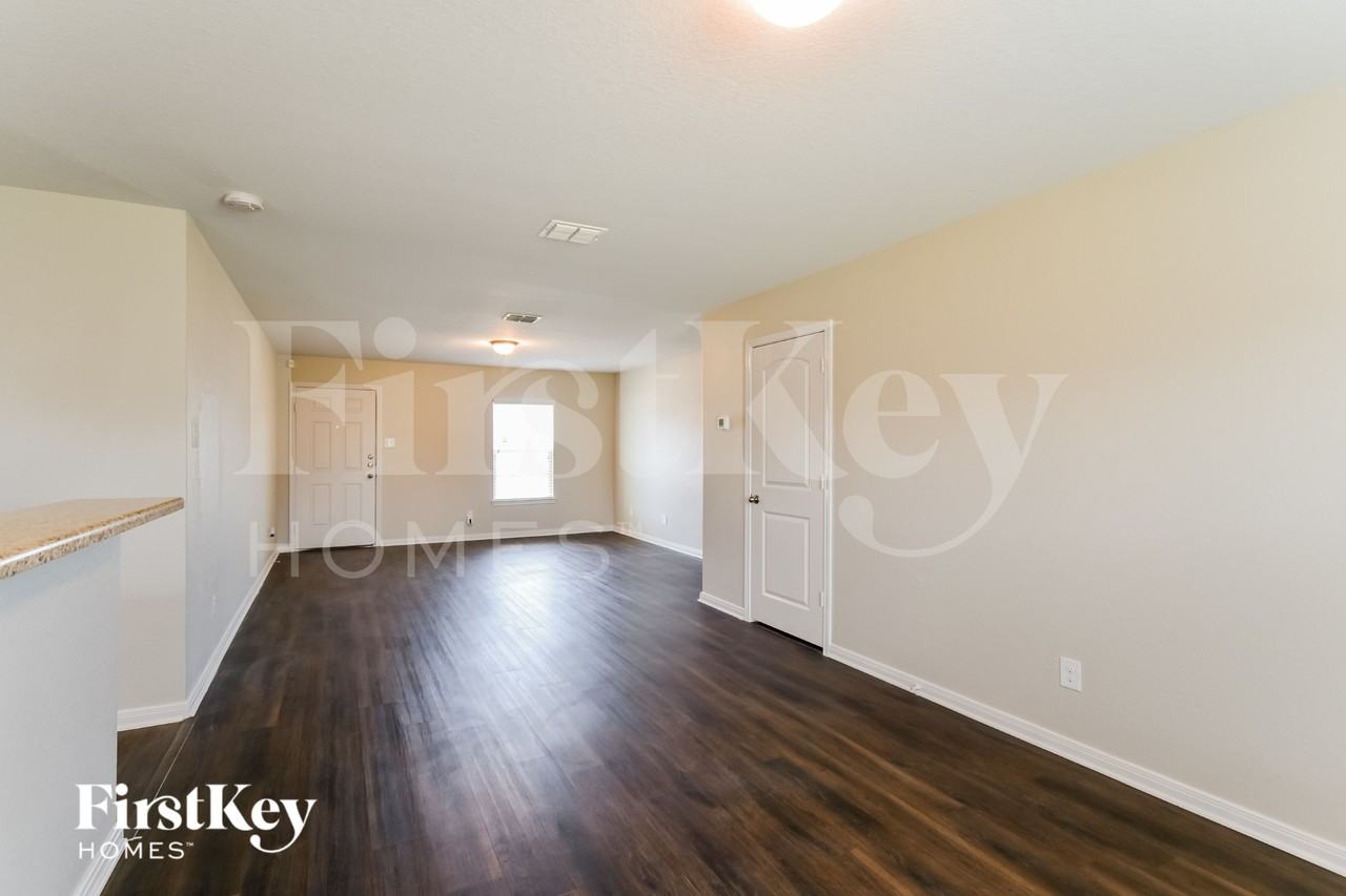 12326 Kirshner Way - Photo 3 of 15