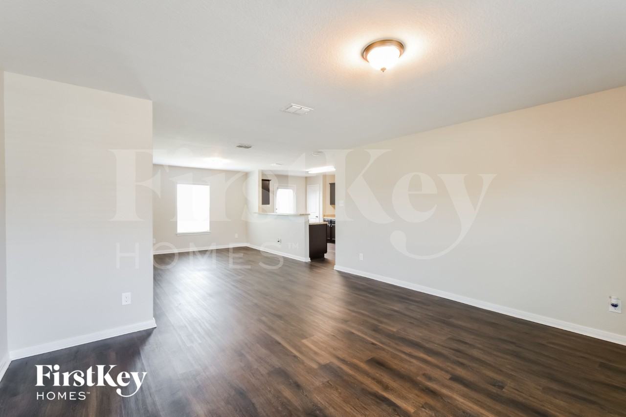 12326 Kirshner Way - Photo 4 of 15