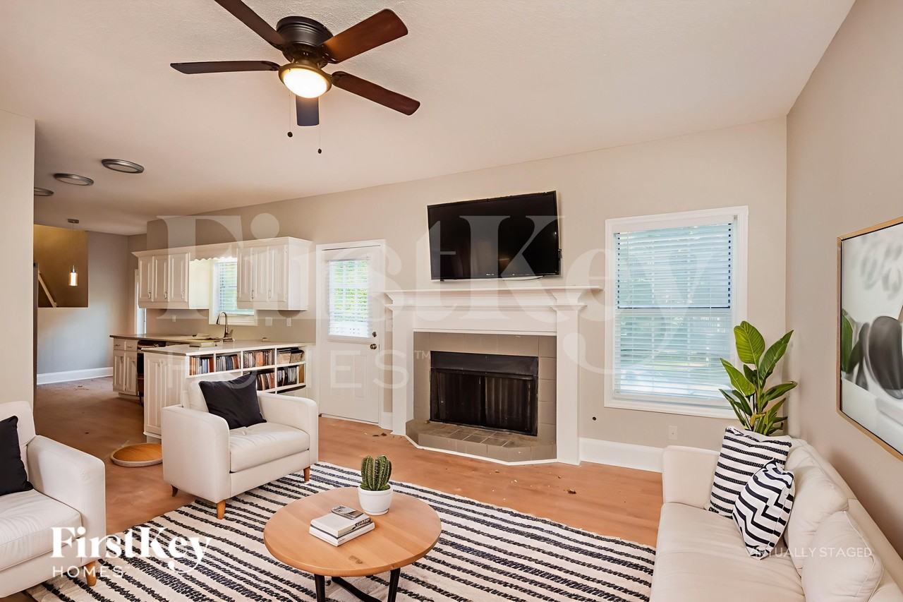 4781 Meadowlark Dr Se - Photo 3 of 18