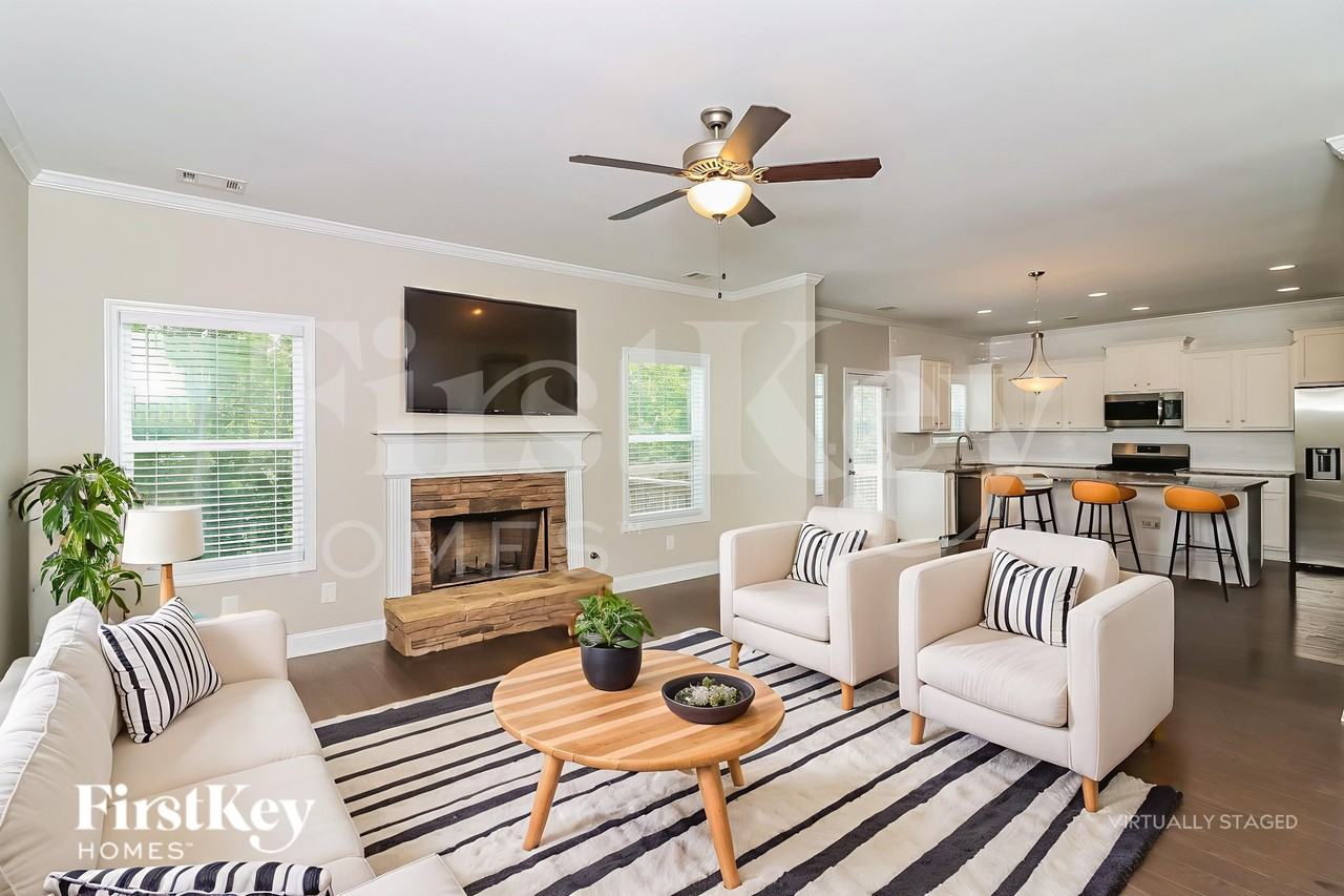 125 Holland Grove Dr - Photo 3 of 19