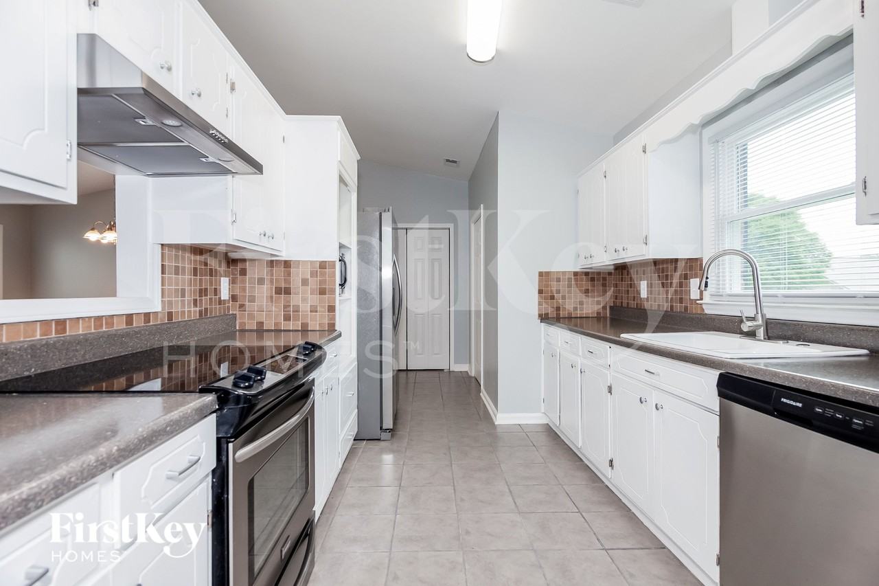 3541 Heather Ln - Photo 6 of 15