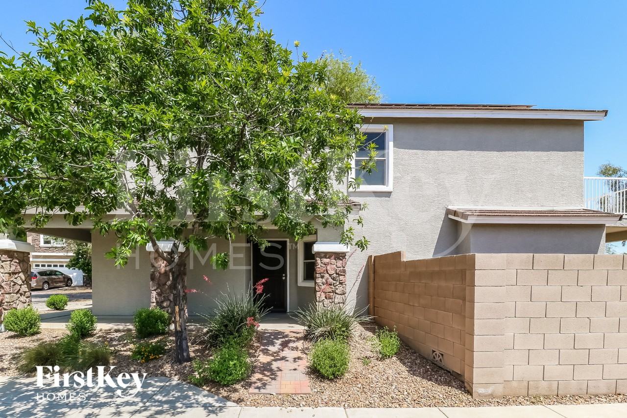 15903 N 171st Dr - Photo 2 of 15