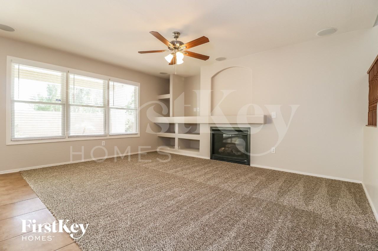 15903 N 171st Dr - Photo 4 of 15