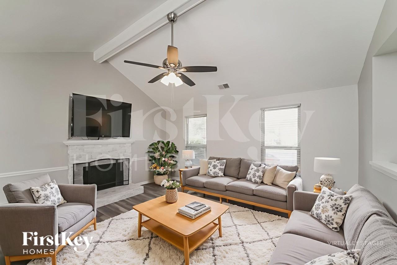 9812 Logging Pl - Photo 4 of 19