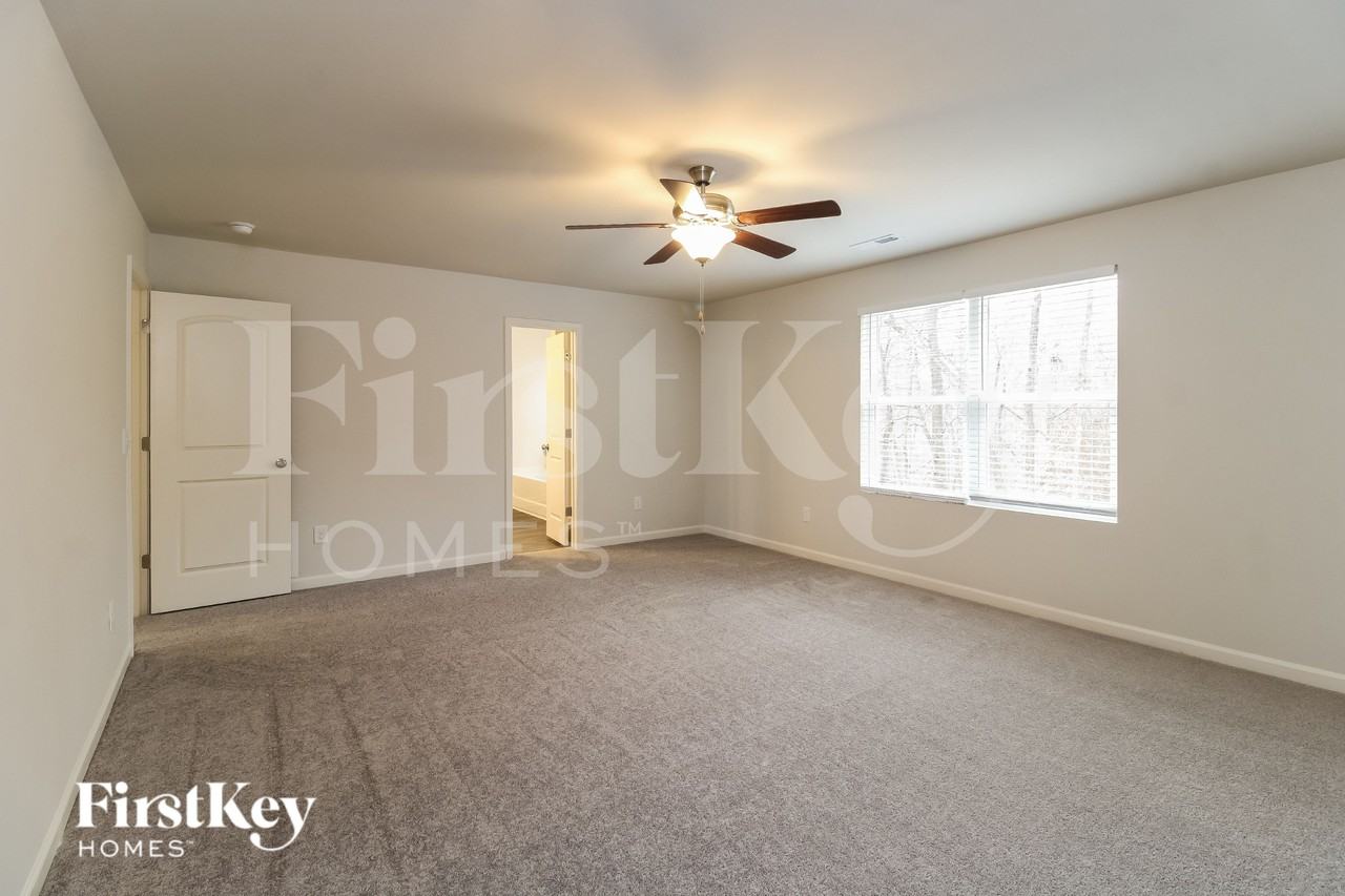 1618 Dodson St - Photo 7 of 18