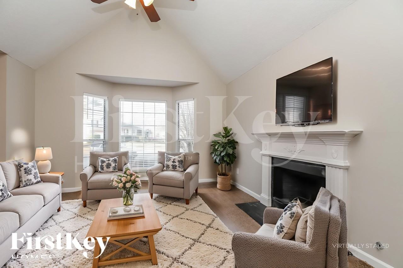 1404 Chapel Hill Ln Sw - Photo 4 of 18