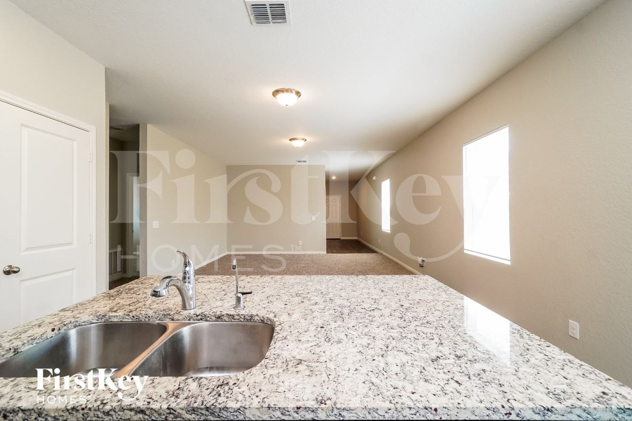 13509 Sunrise Mdw - Photo 6 of 18