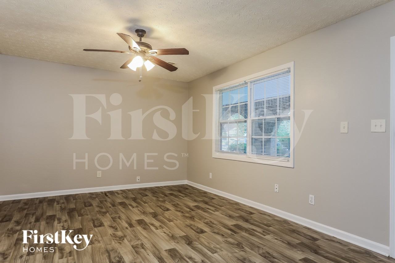 6700 Hidden Brook Trl - Photo 2 of 15