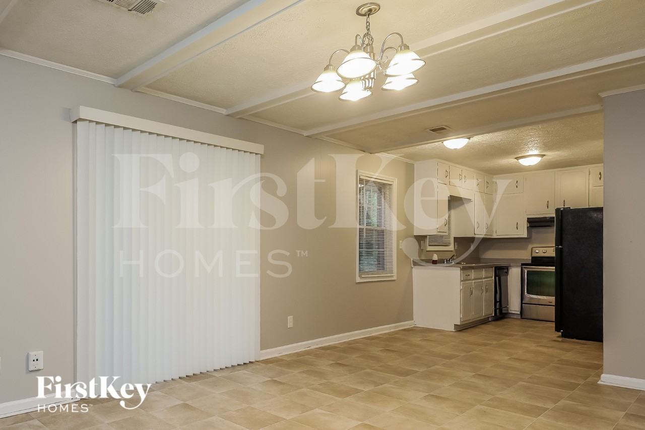 6700 Hidden Brook Trl - Photo 6 of 15