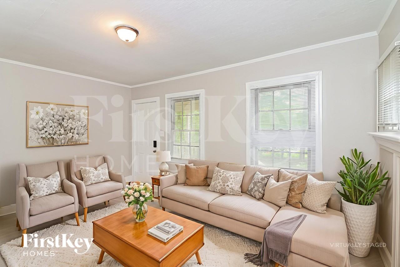 2641 Sylvan Rd - Photo 4 of 18