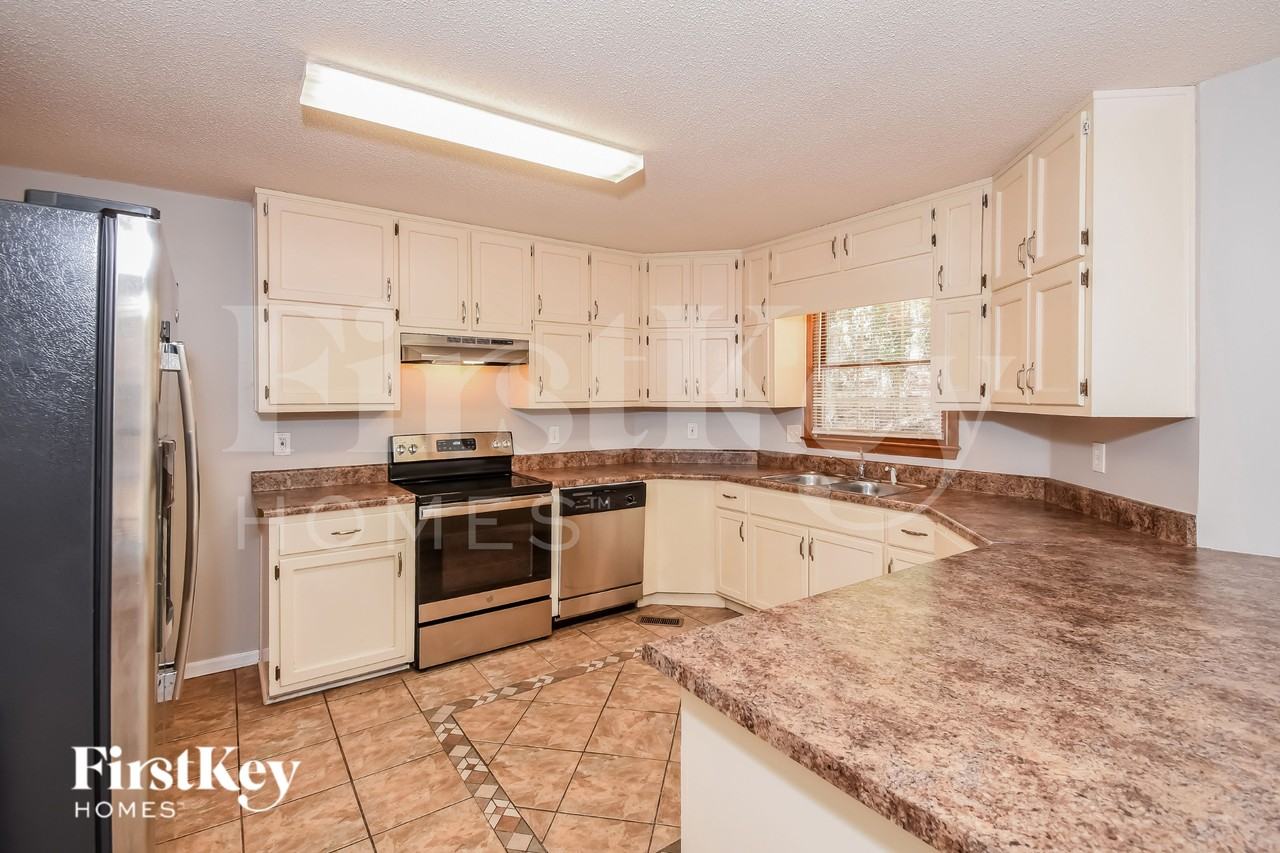 180 Lucky Leaf Pl - Photo 7 of 19