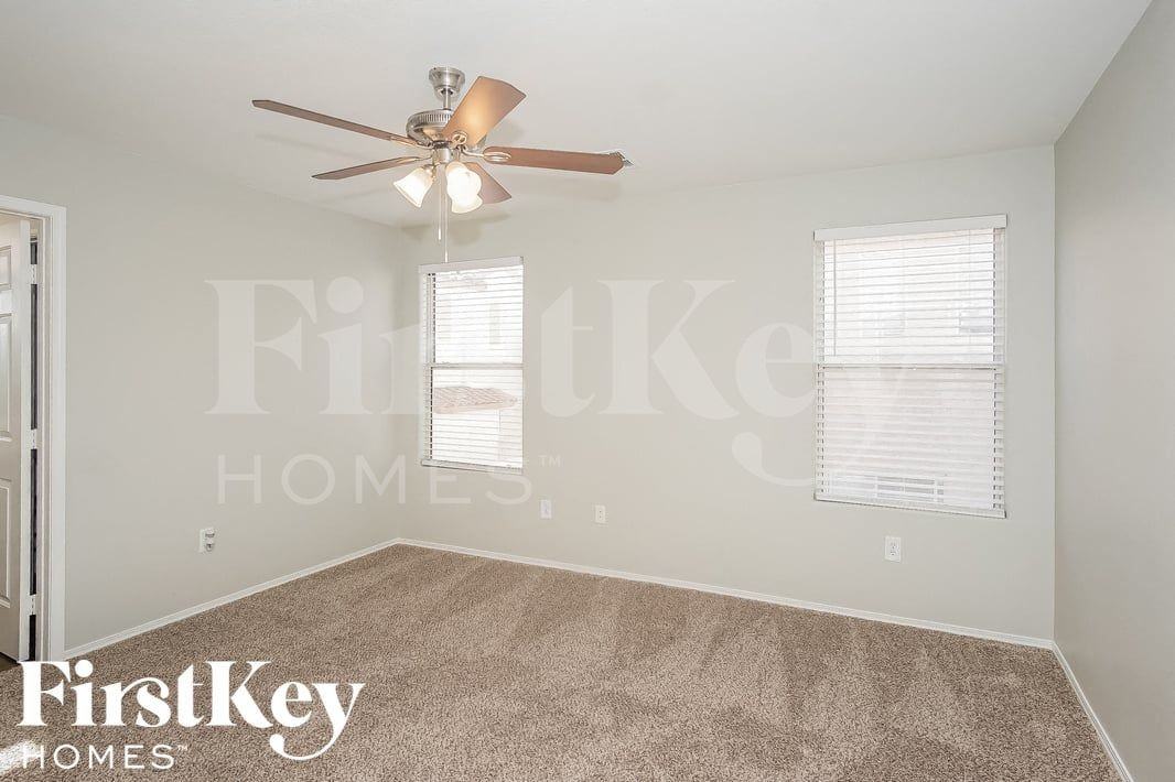 7256 Plushstone St - Photo 7 of 15