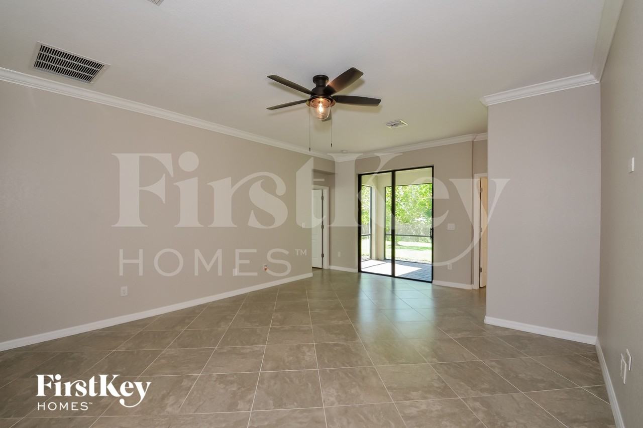 11327 Sweetgrass Dr - Photo 4 of 18