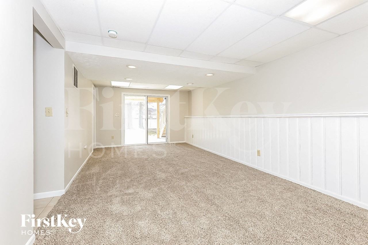 1961 Big Tree Dr - Photo 7 of 15