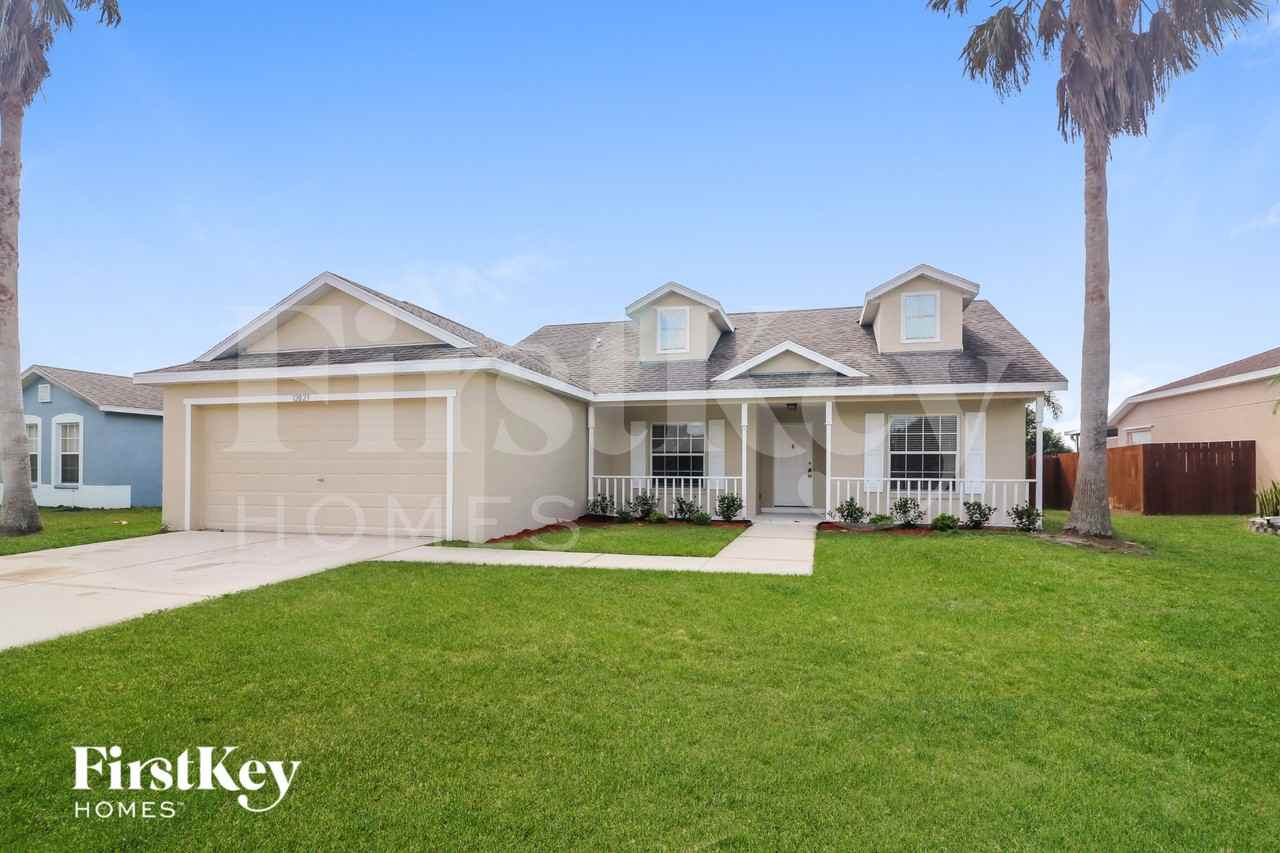 12025 Larson Ln - Photo 2 of 18